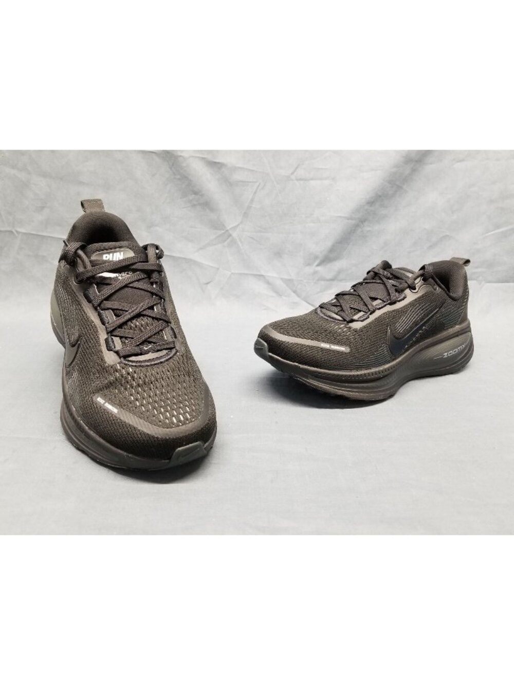 Nike Vomero 18 Sneakers Mesh Black Women's Size 7 NEW NO BOX !